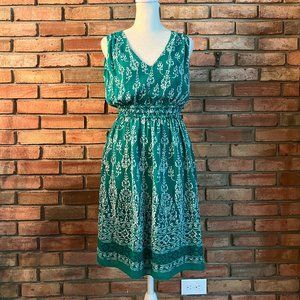 Max Studio Green Print Dress in Size Small